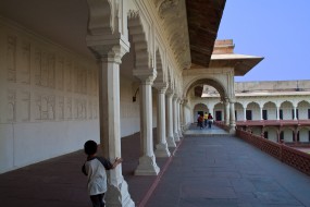 At the Agra Fort, on the way to the Public Hall